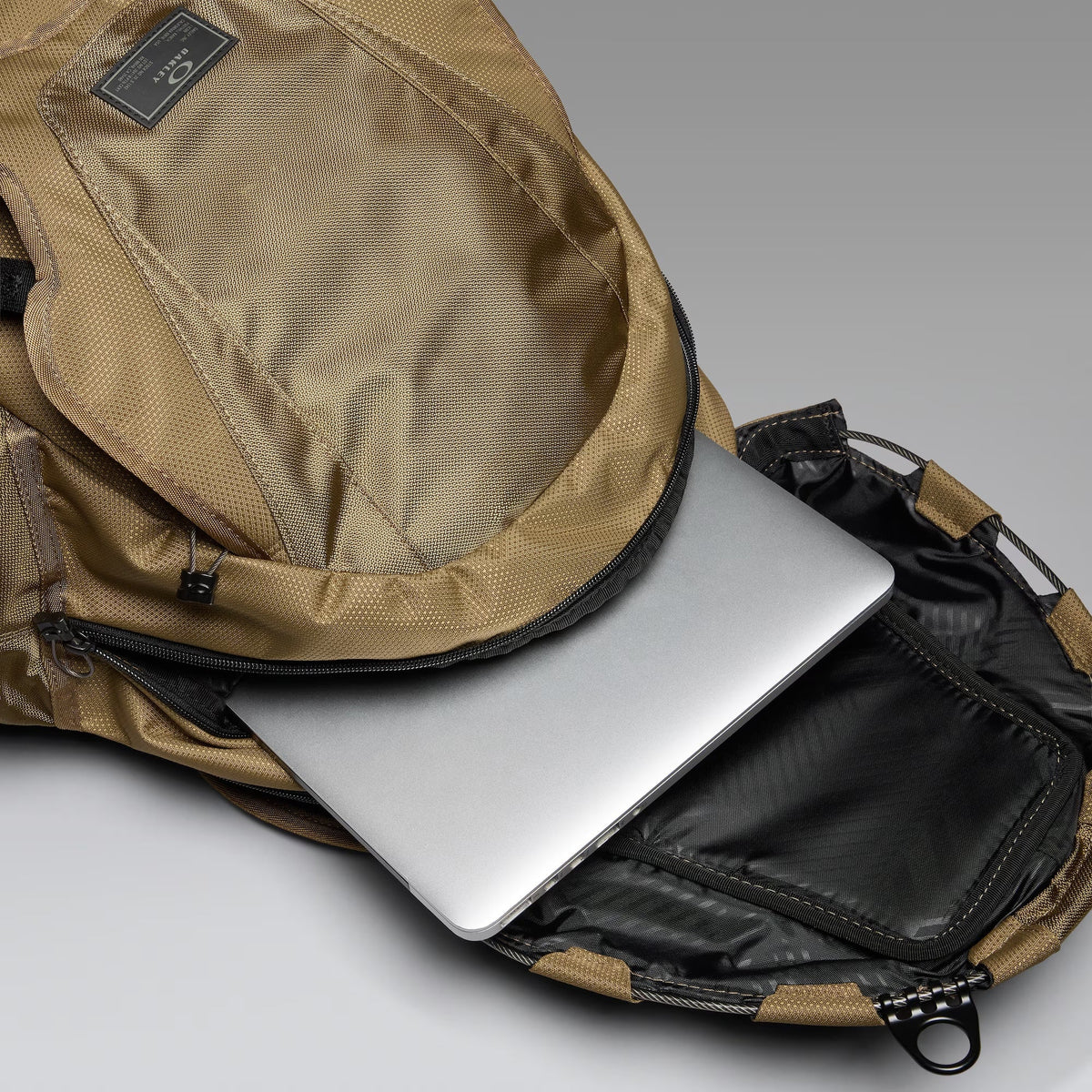 Oakley Kitchen Sink Backpack ‘Total Coyote’