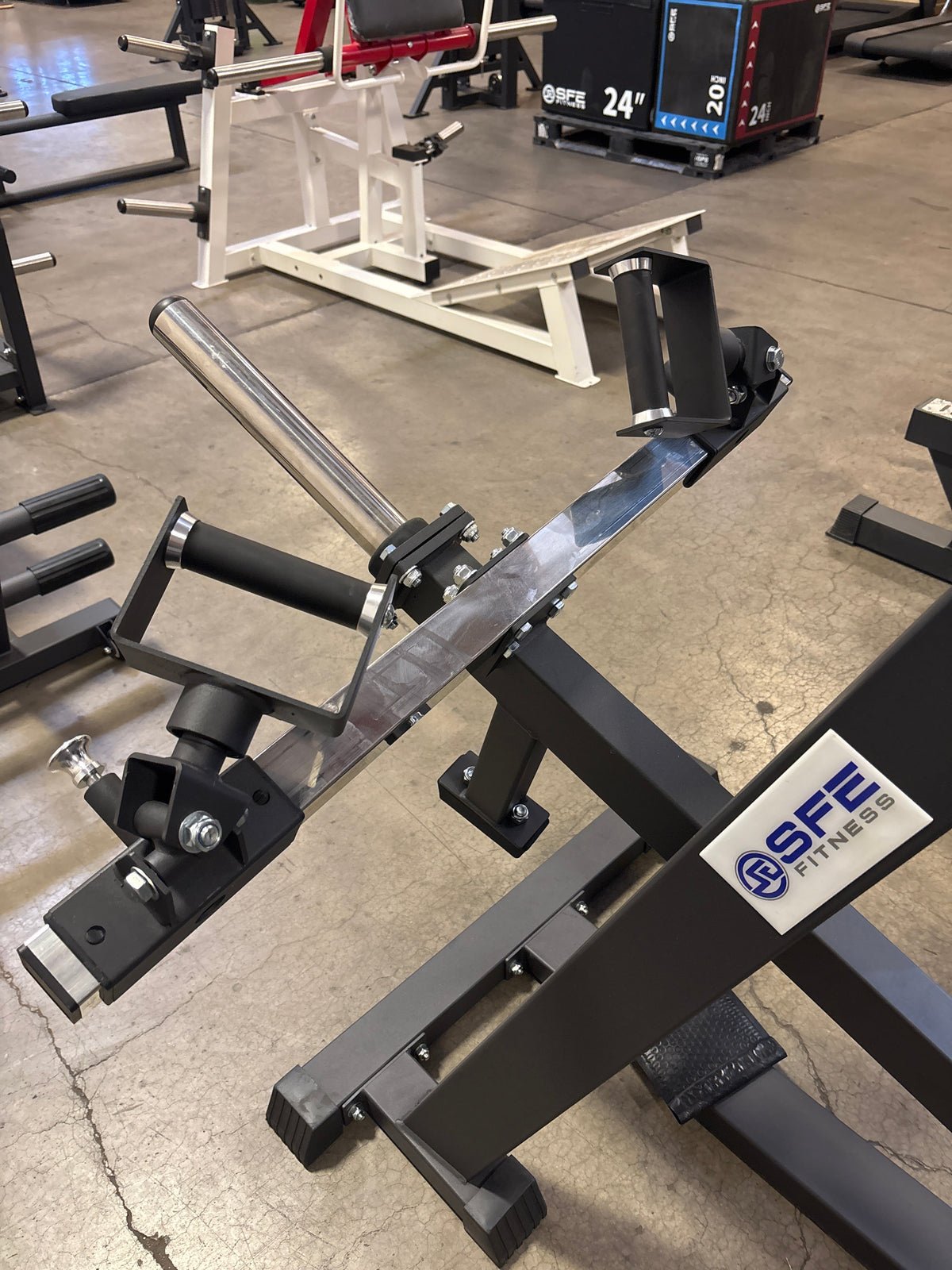 SFE Plate Loaded Chest Supported Adjustable T-Bar Row Machine