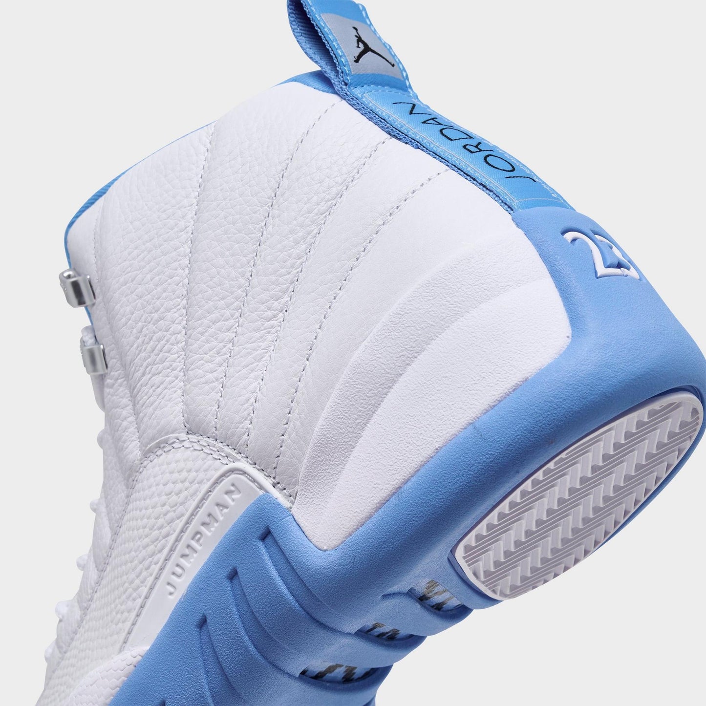 Jordan 12 Retro "University Blue"