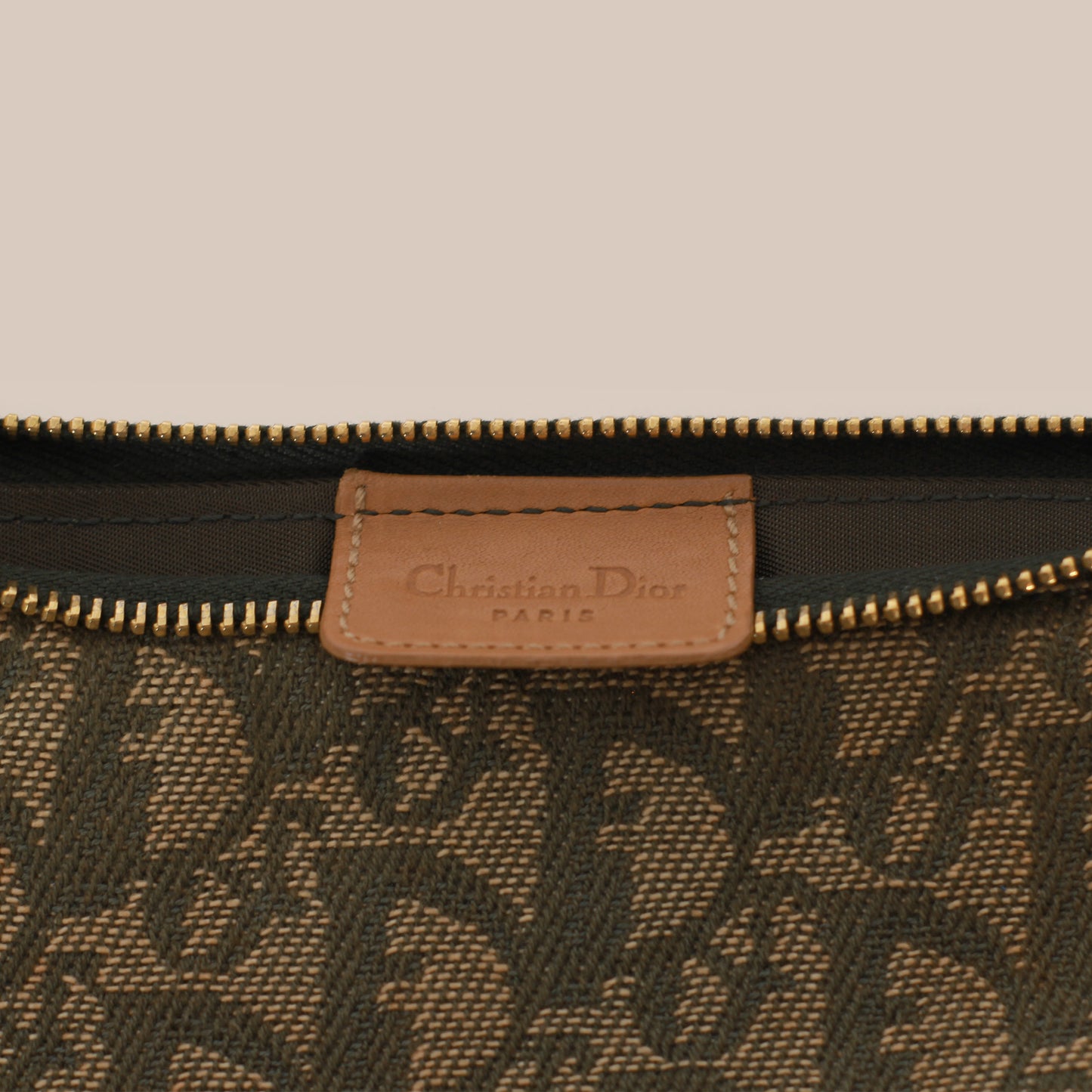 Bettinardi BB8-W: 2022 Soft Carbon Limited Run Blade Putter