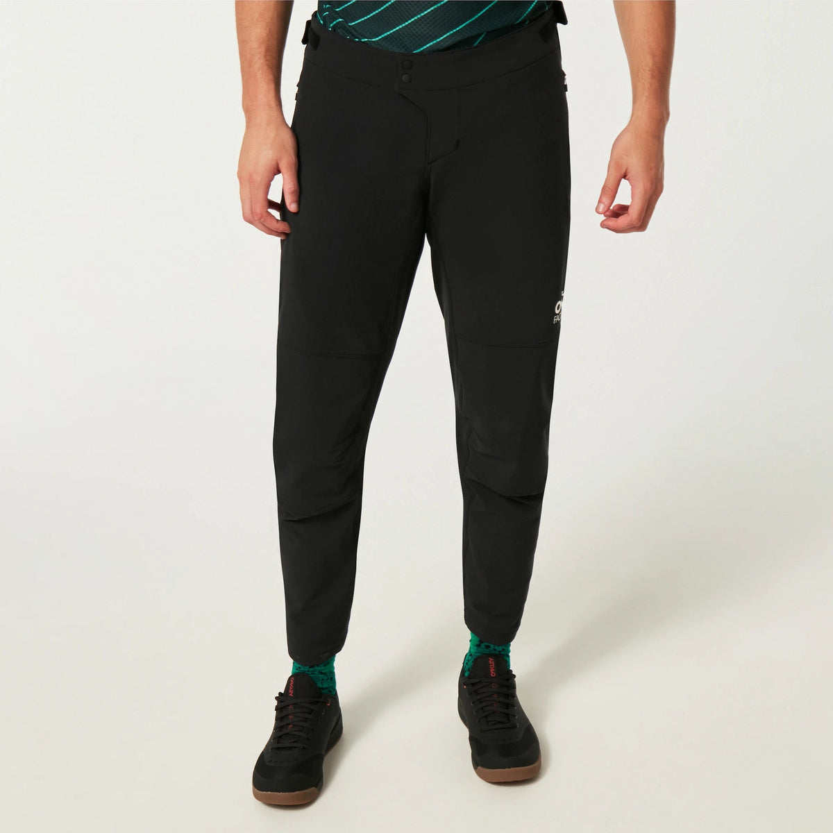 Oakley Element Lite MTB Pants ‘Blackout’