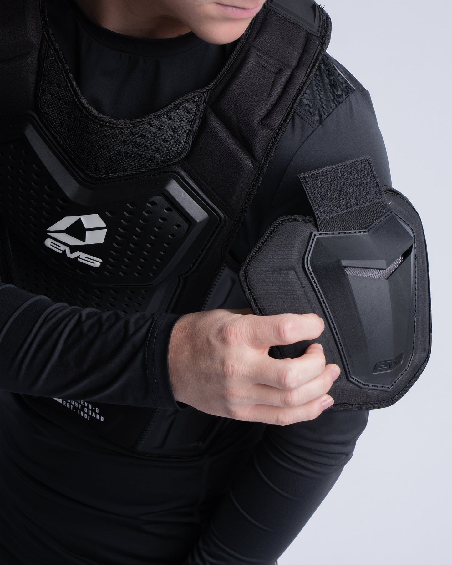 EVS Revo 5 Roost Guard