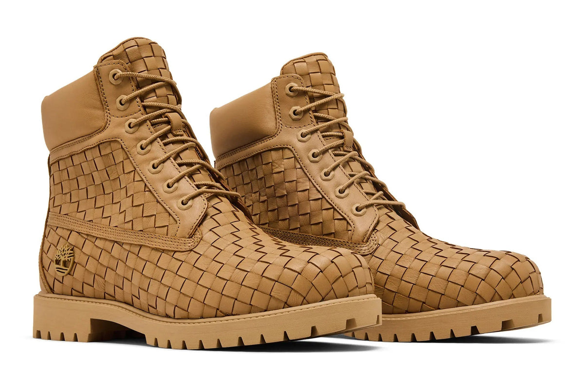 Size 8.5/9M Timberland Textured Premium 6-Inch Boots ‘Beige’