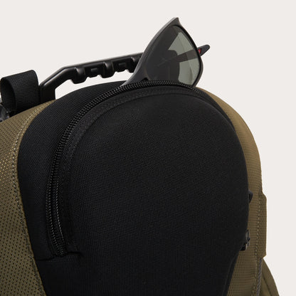 Oakley Kitchen Sink Backpack ‘Army Green’