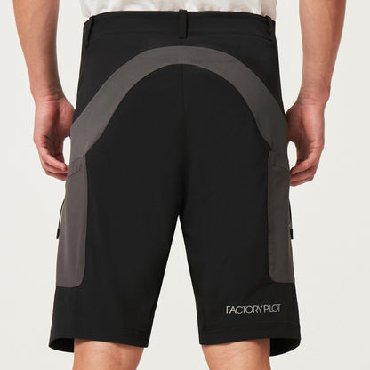 Oakley Maven MTB Cargo Shorts 'Blackout'