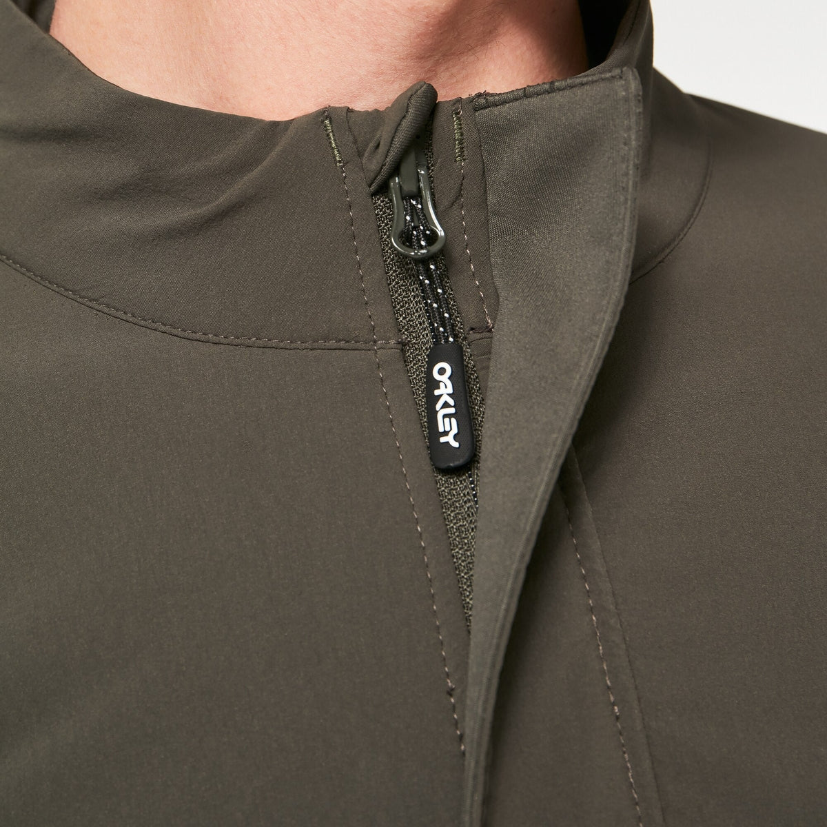 Size M Oakley Elements Thermal RC Jacket ‘New Dark Brush’