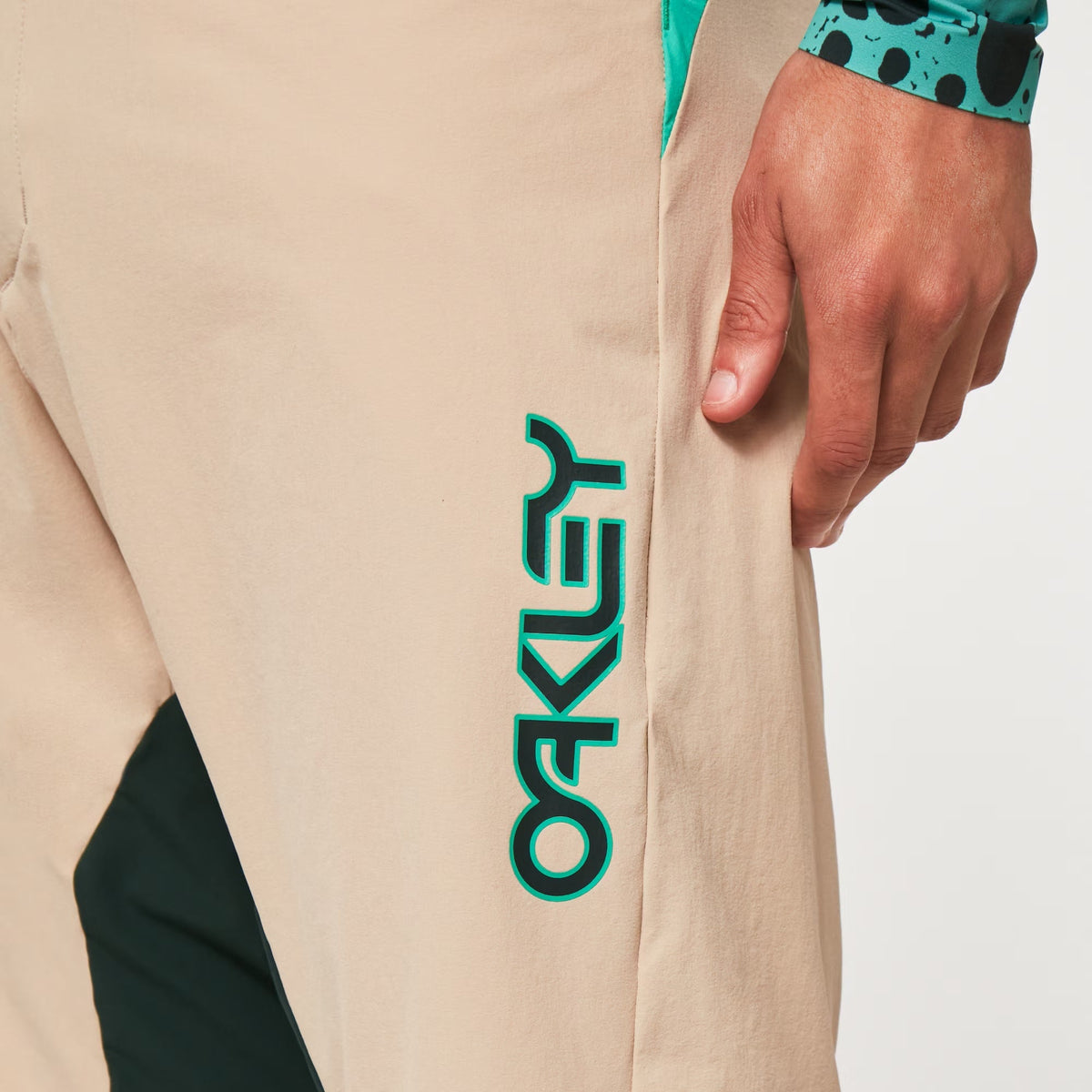Oakley Seeker ’75 Shorts ‘Humus’