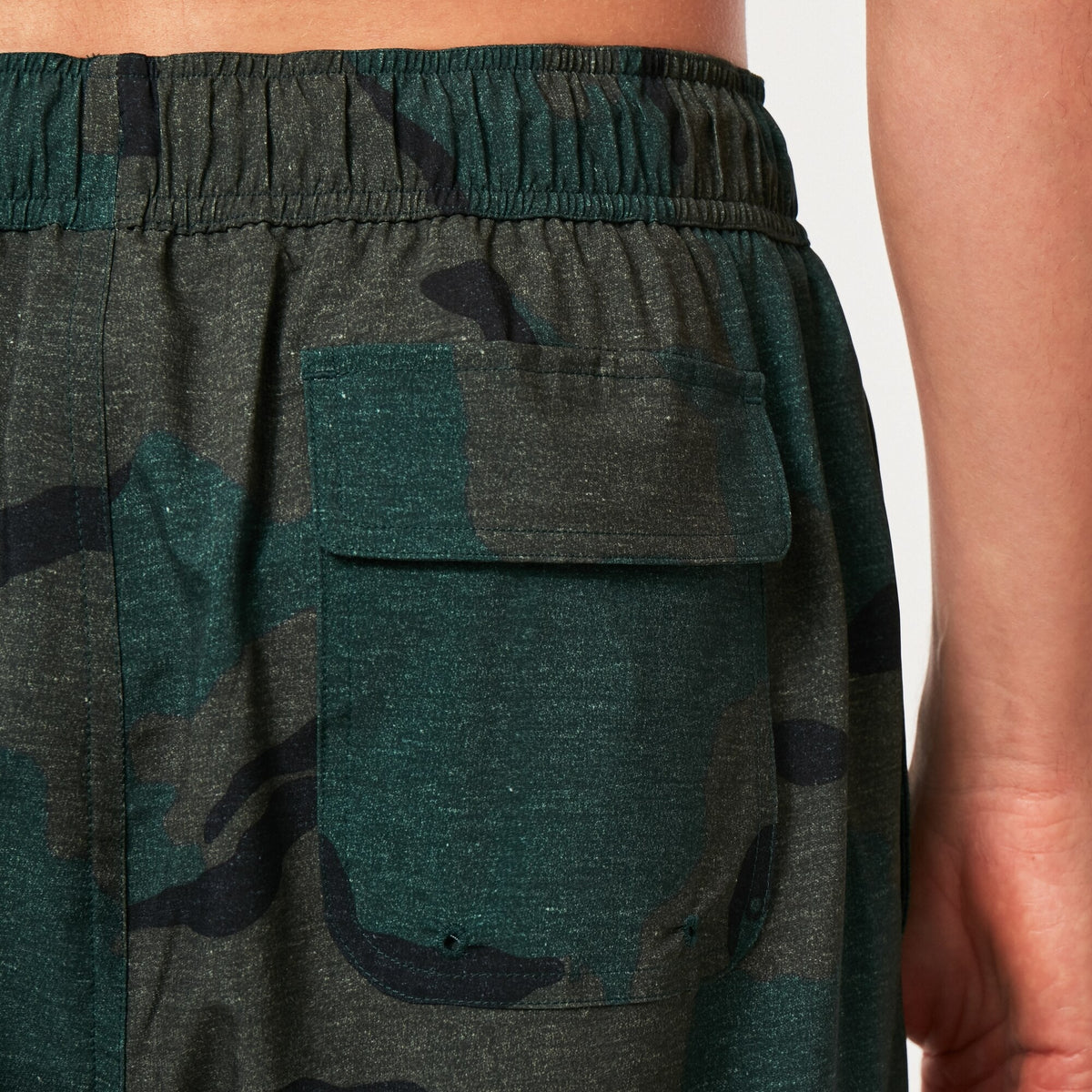 Oakley Retro Camo RC 18" Beachshorts ‘B1B Camo Hunter’