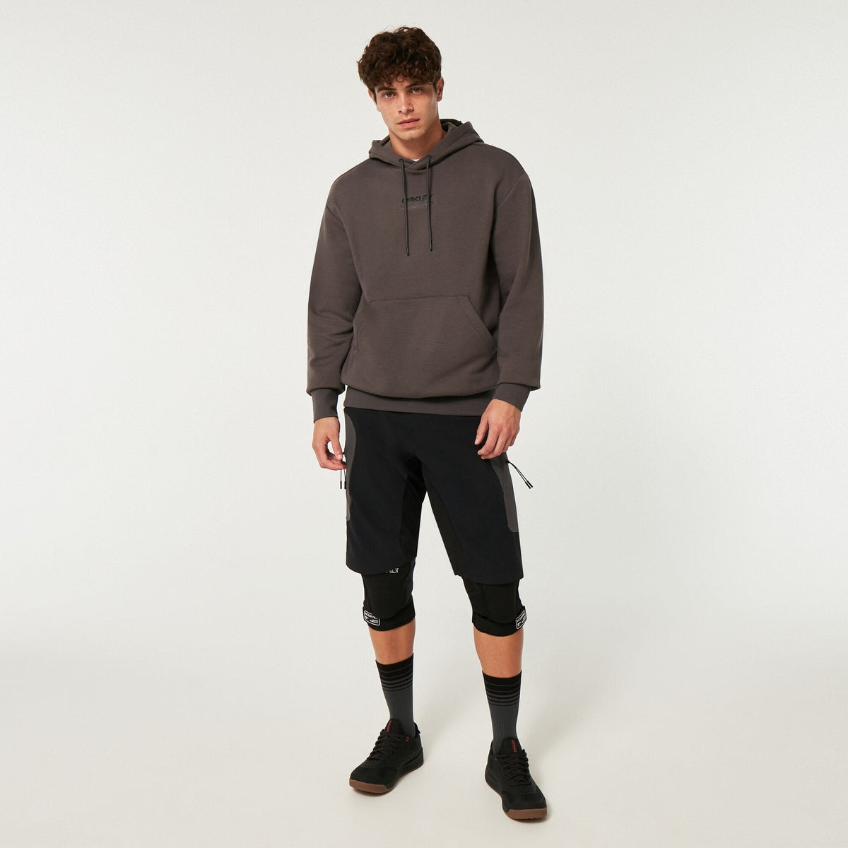 Oakley Maven MTB Cargo Shorts 'Blackout'