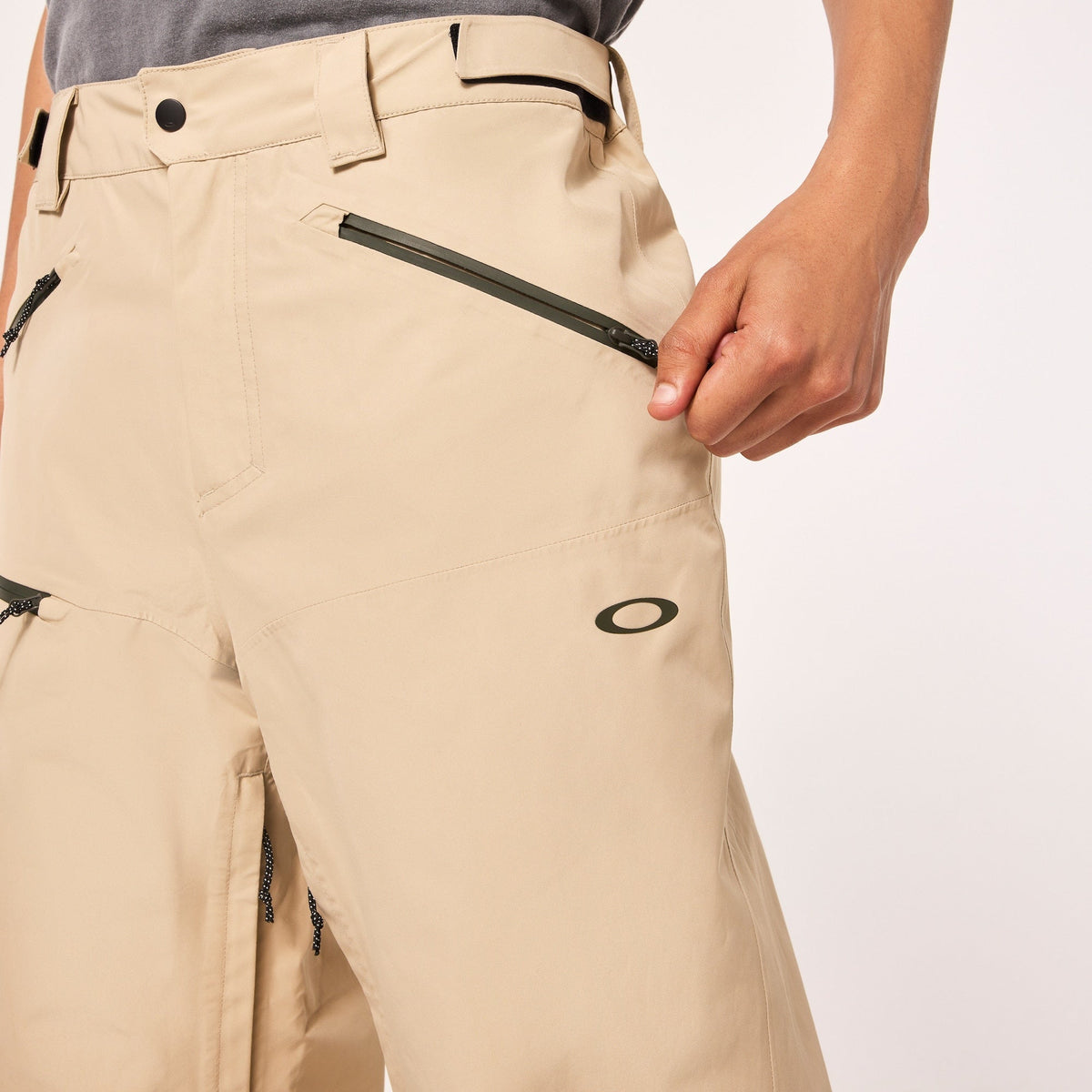 Size L Oakley Unbound GORE-TEX Shell Pants 'Humus'