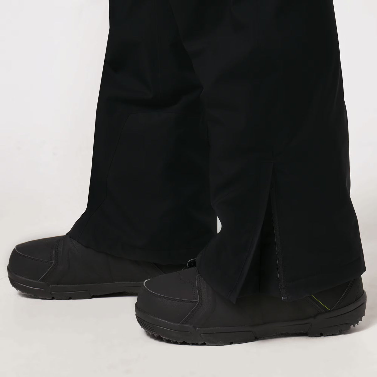 Size XL Oakley Sub Temp RC GORE-TEX Pants ‘Blackout’