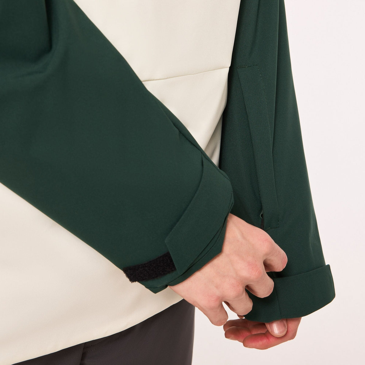 Oakley TNP TBT Insulated Anorak ‘Arctic White/Hunter Green’