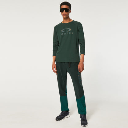 Size XL Oakley Wanderlust Cargo Pants ‘Green/Mountain TD Print’