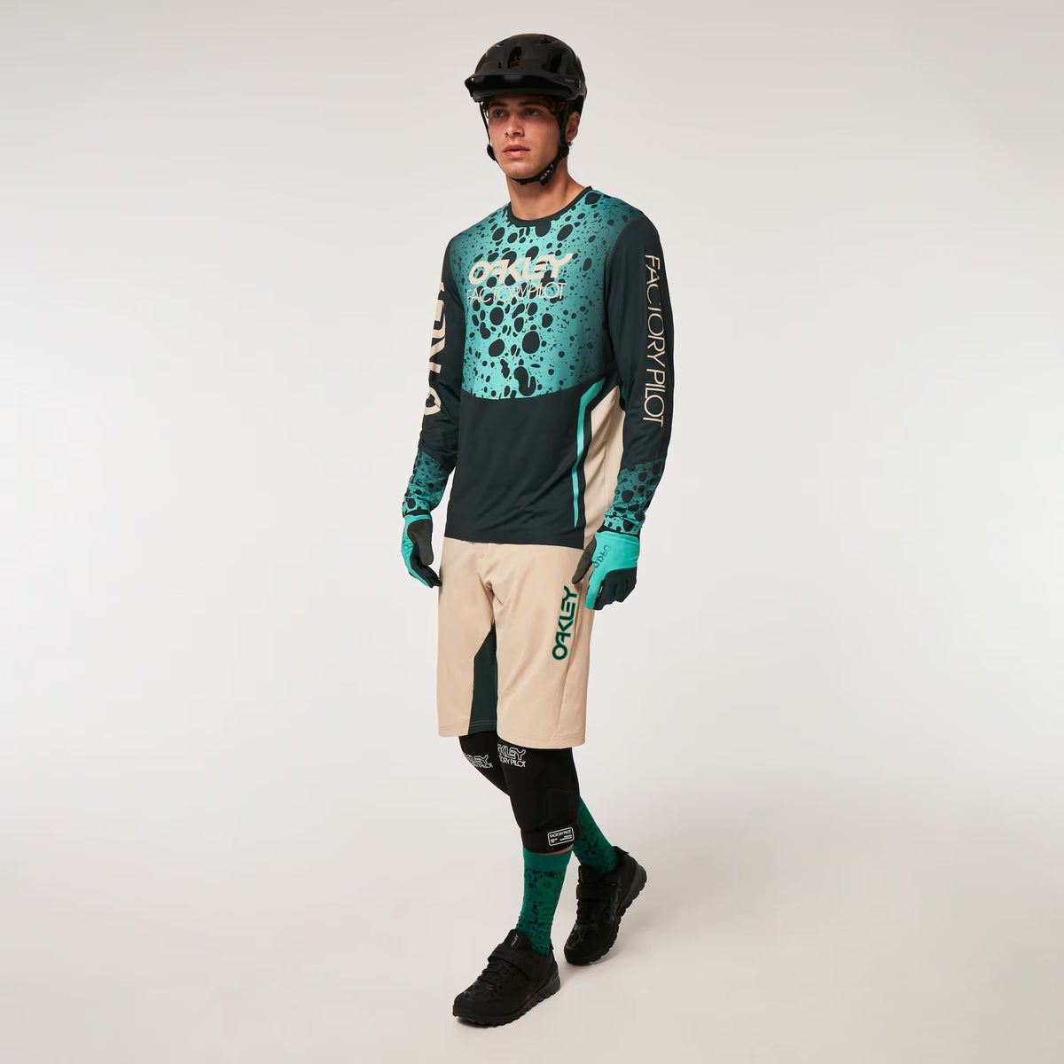Oakley Seeker ’75 Shorts ‘Humus’