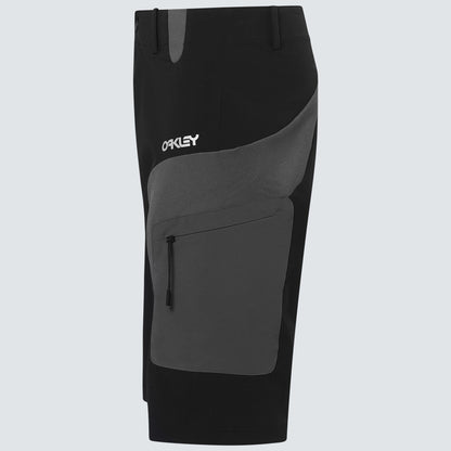 Oakley Maven MTB Cargo Shorts 'Blackout'