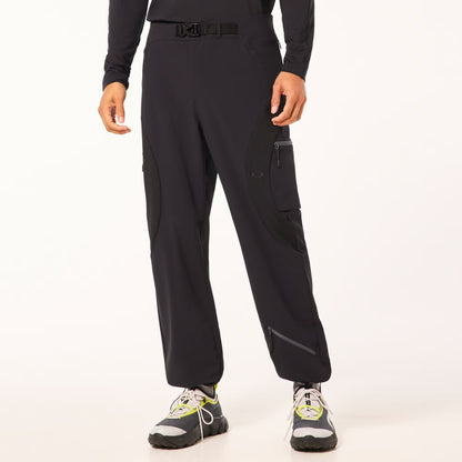 Size 40M Oakley Latitude Arc Pants ‘Blackout’