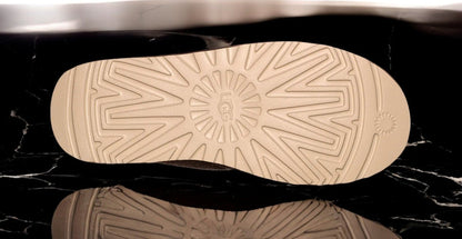 UGG Neumel Shaggy Suede 'Burnt Cedar'