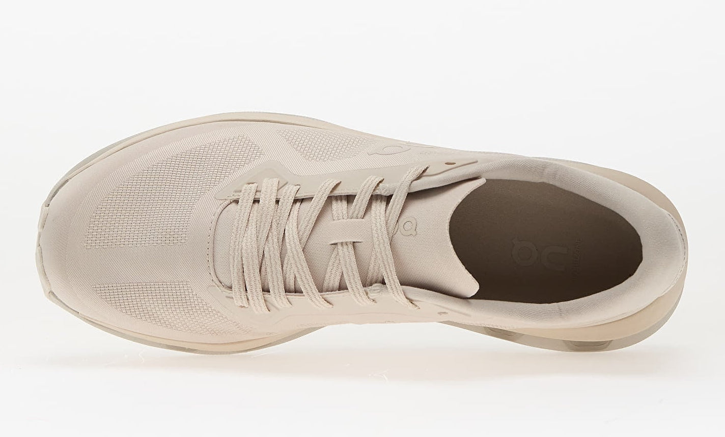 On Cloudzone 'Pearl Truffle'