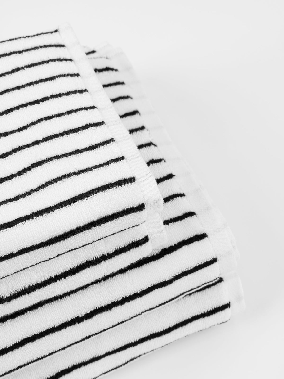 Cozy Earth Luxe Bath Towels