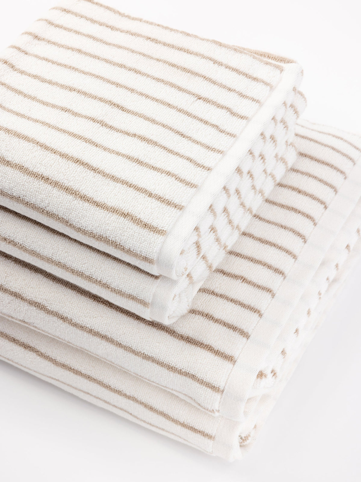 Cozy Earth Luxe Bath Towels