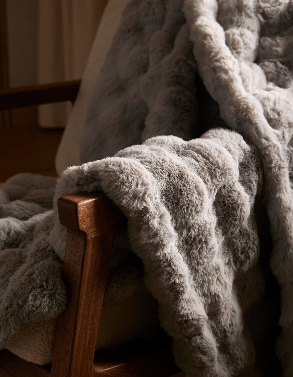Cozy Earth Bubble Cuddle Blanket