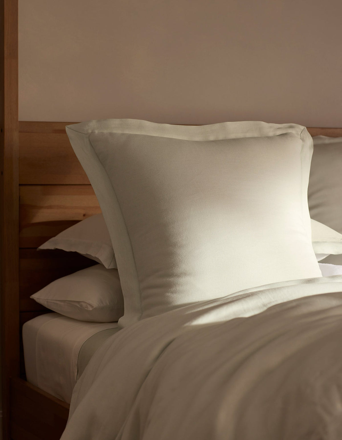 Cozy Earth Linen Shams