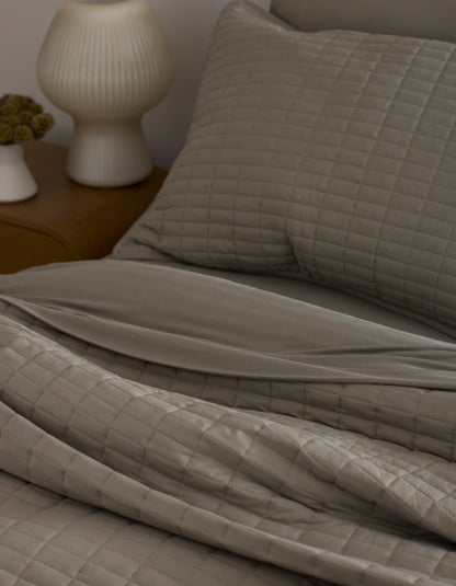Cozy Earth Bamboo Jersey Quilt