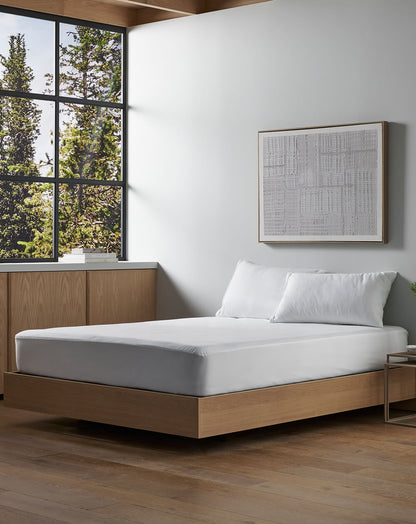Cozy Earth Cooling Mattress Protector