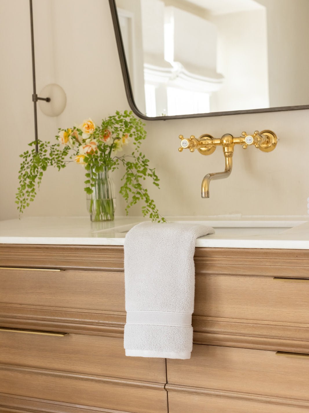 Cozy Earth Luxe Hand Towels