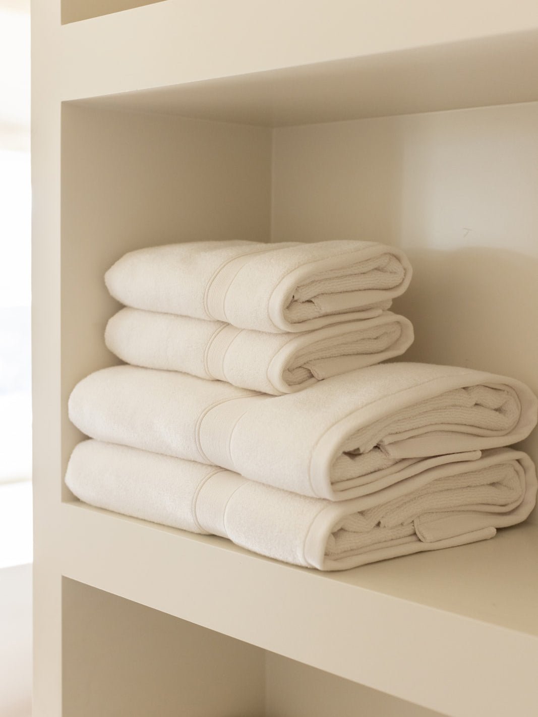 Cozy Earth Luxe Hand Towels