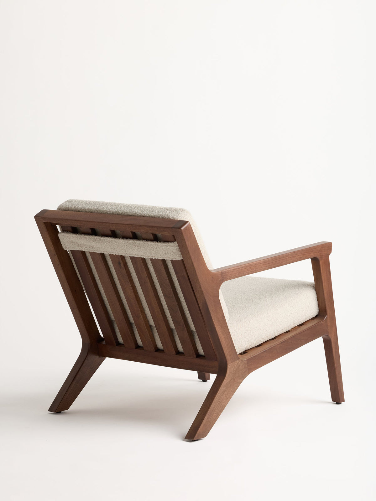 Cozy Earth Coronado Lounge Chair