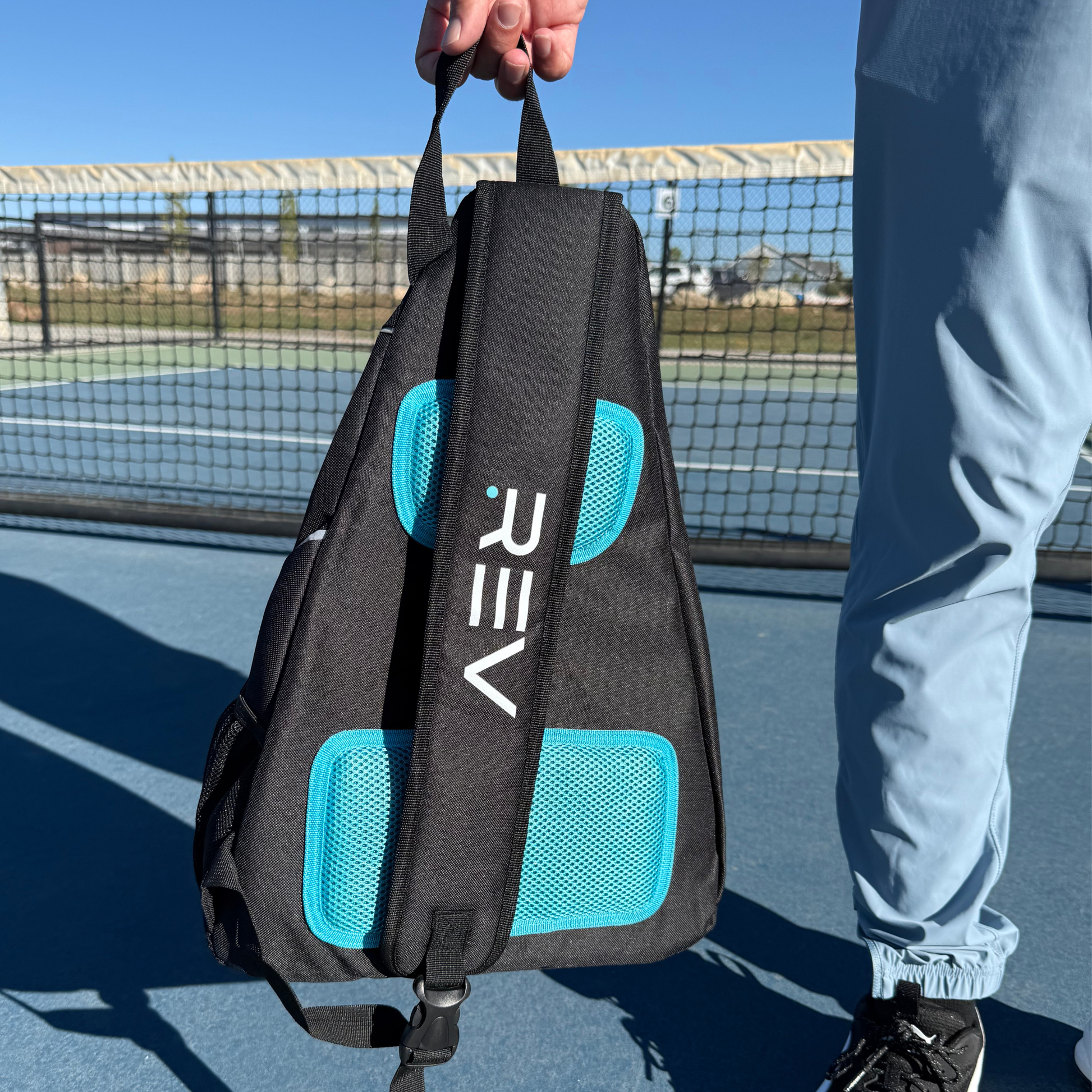 REV Pickleball ELITE Paddle Bag - Mann