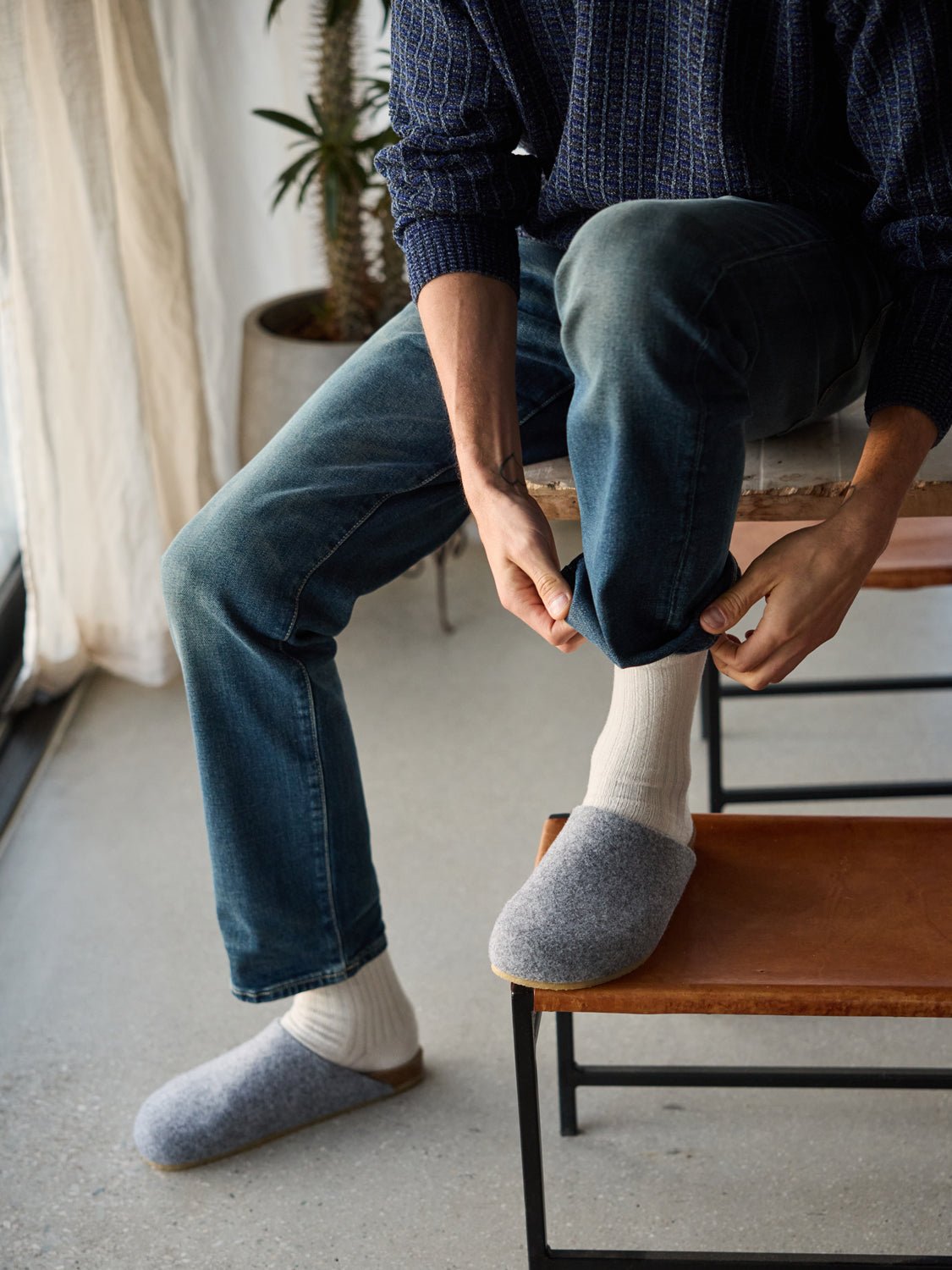 Cozy Earth Lakehouse Clog