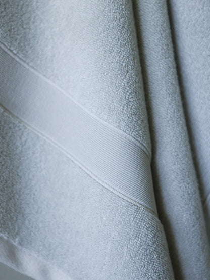 Cozy Earth Luxe Bath Towels