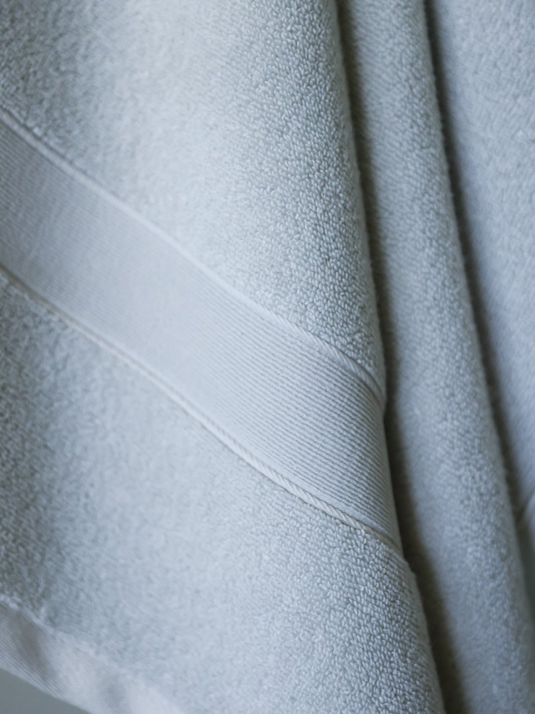 Cozy Earth Luxe Hand Towels