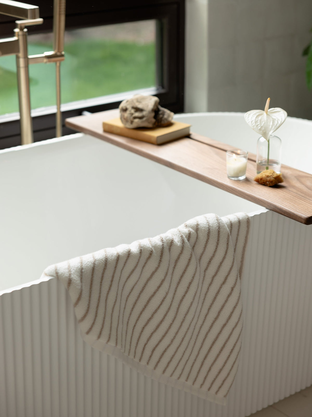 Cozy Earth Luxe Bath Towels