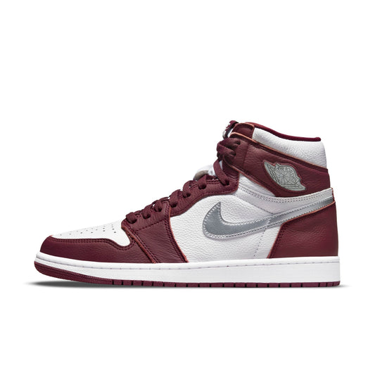 Size 9/9.5M Jordan 1 Retro High OG 'Bordeaux'