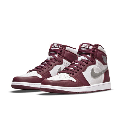 Size 9/9.5M Jordan 1 Retro High OG 'Bordeaux'