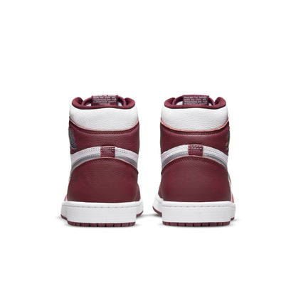 Size 9/9.5M Jordan 1 Retro High OG 'Bordeaux'