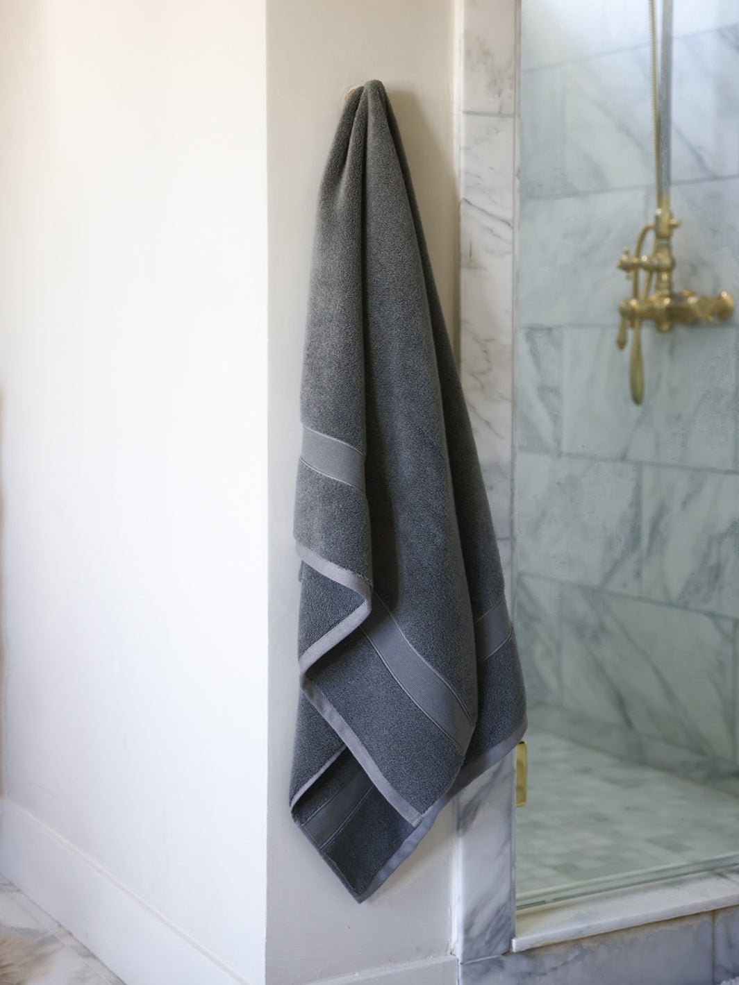 Cozy Earth Luxe Bath Towels