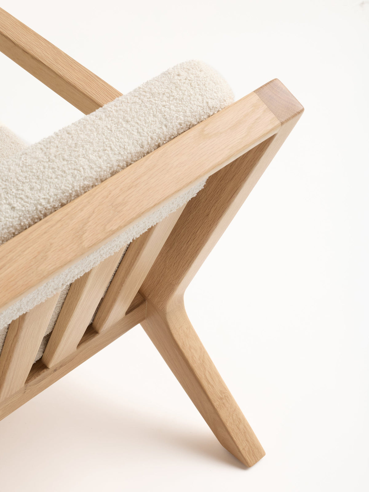 Cozy Earth Coronado Lounge Chair
