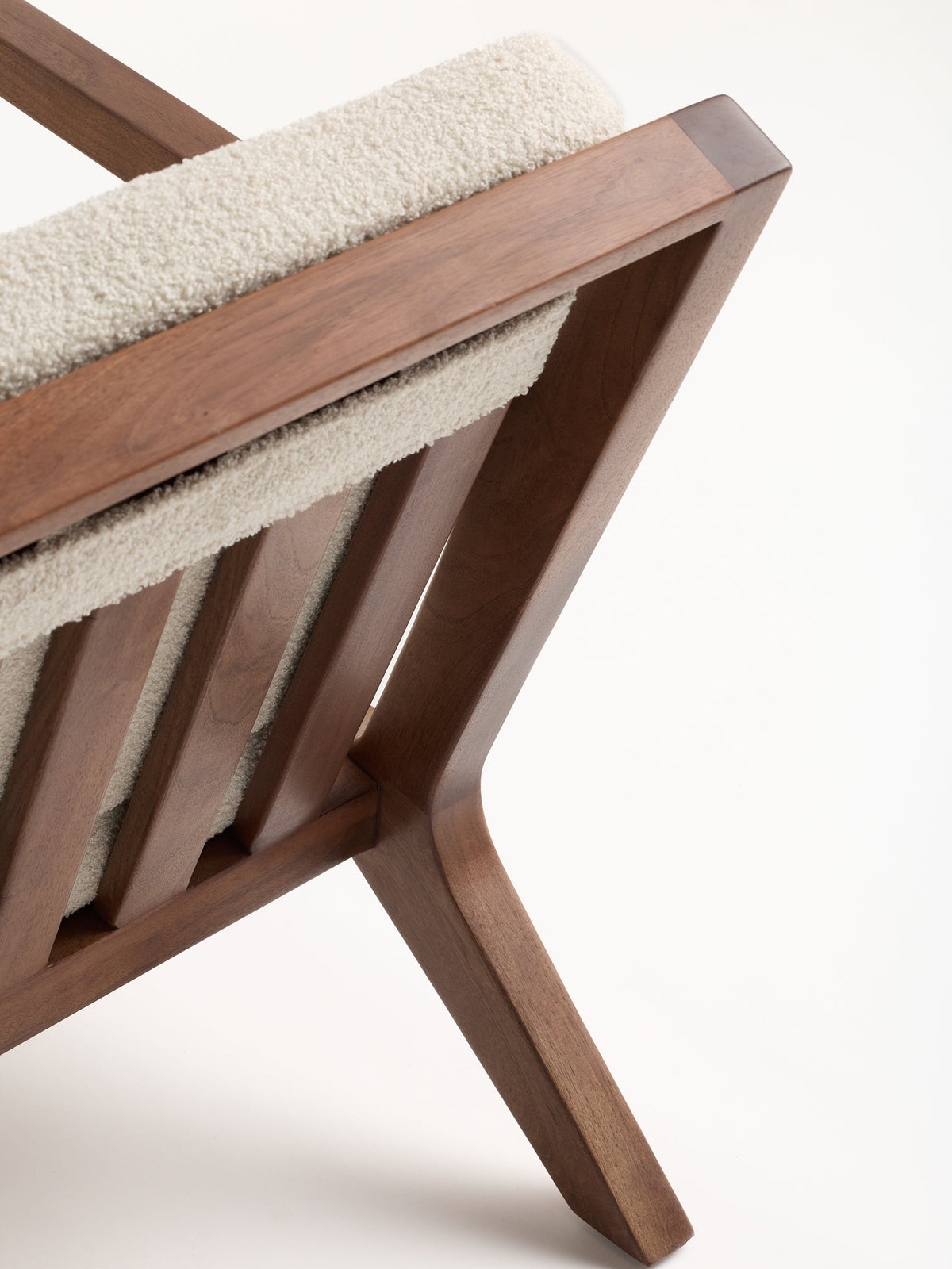 Cozy Earth Coronado Lounge Chair