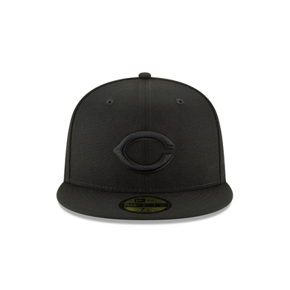 Cincinnati Reds - 59Fifty Basic Black on Black Hat, New Era - Mann