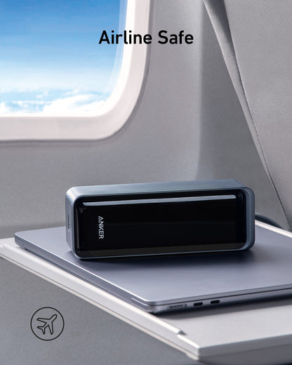 Anker Prime 27,650mAh Power Bank (250W) and 100W Charging Base - Mann