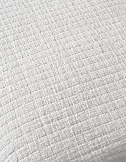Cozy Earth Waterfront Grid Matelasse Blanket