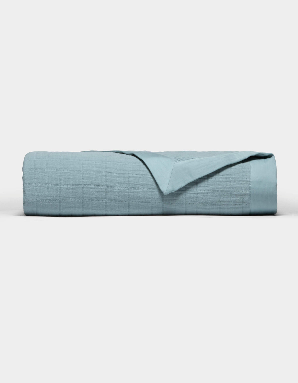 Cozy Earth Waterfront Grid Matelasse Blanket