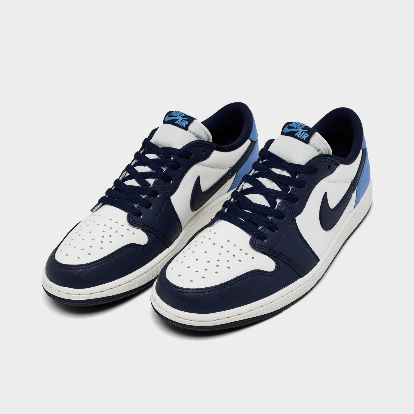Jordan 1 Low OG "Obsidian UNC"