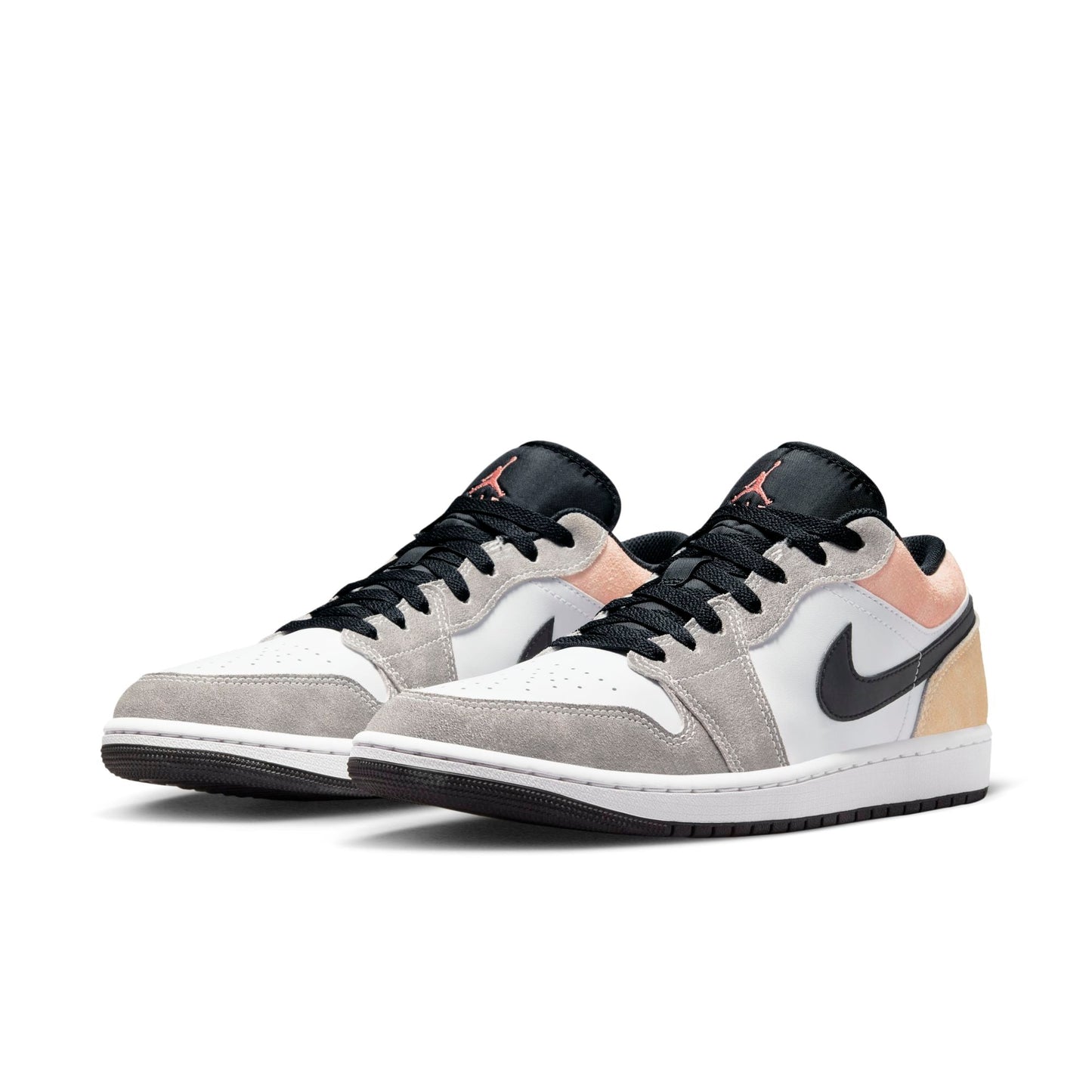 Jordan 1 Retro Low SE ‘Flight Club’