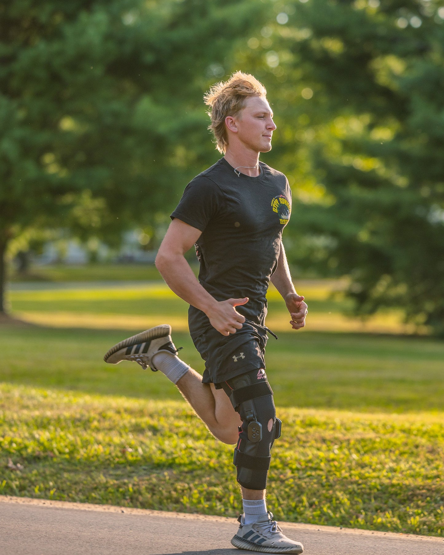 EVS SX02 Knee Brace - Single