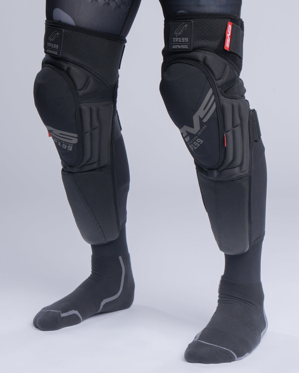 EVS TP199 Blackout Knee Guard